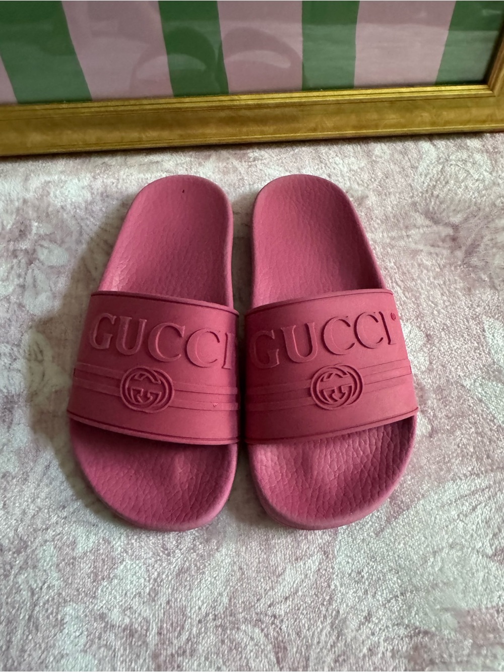 Gucci Rose Pink Logo Slide Sandals size 34/fits like size 1